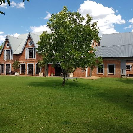 Millstream Inn Guest House Skeerpoort Exterior foto